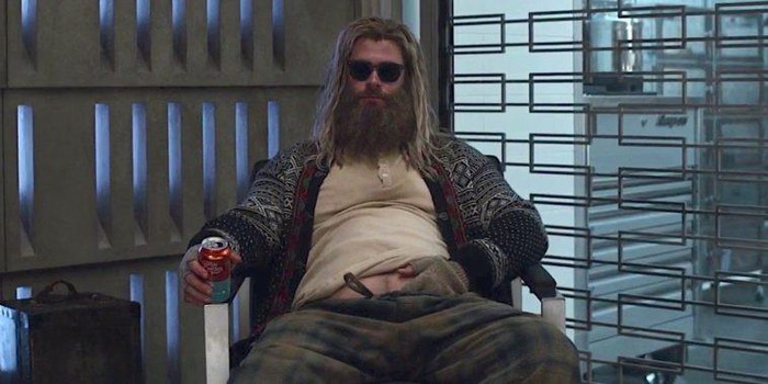 Thor rau tóc mọc dài, vòng 2 ngoại cỡ trong Endgame